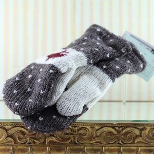 NWT Ark wool mittens.